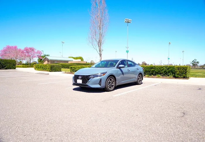 Lee Car Rental Picture 9