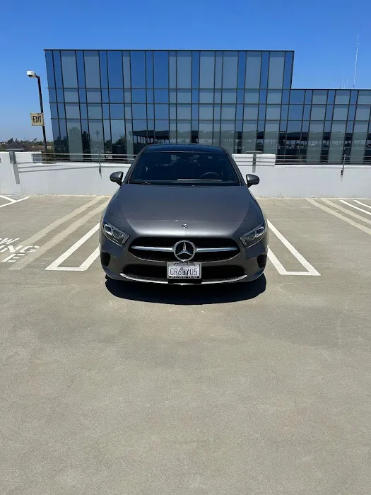 Lee Car Rental Picture 7