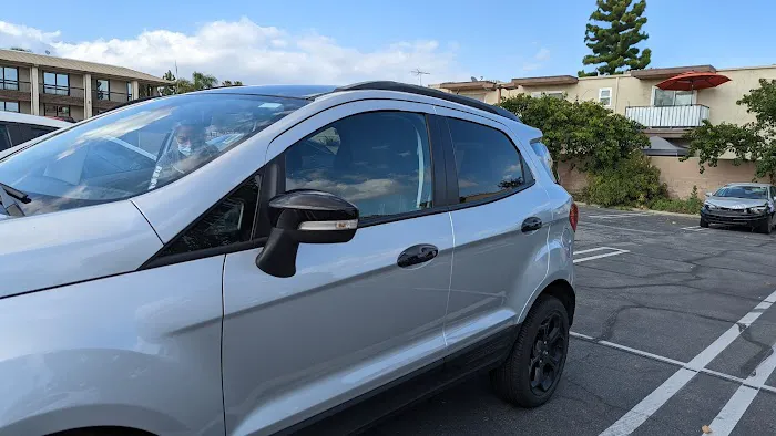 Avis Car Rental Picture 9