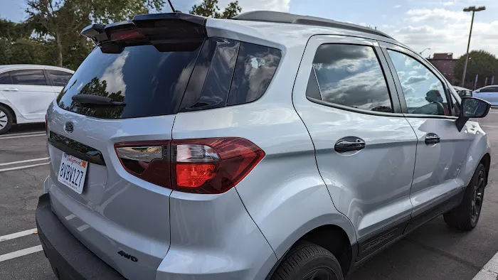 Avis Car Rental Picture 7