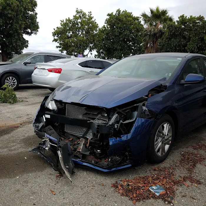 Avis Car Rental Picture 2