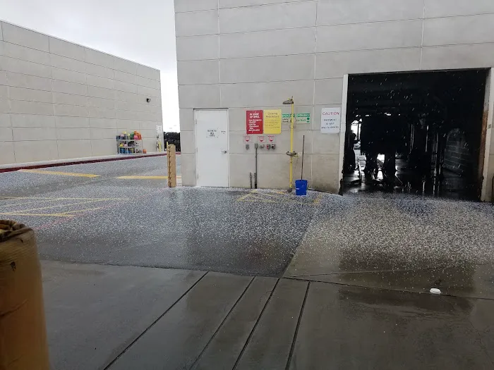 Hertz Car Rental - Ontario - Ontario International Airport (ONT) Picture 4