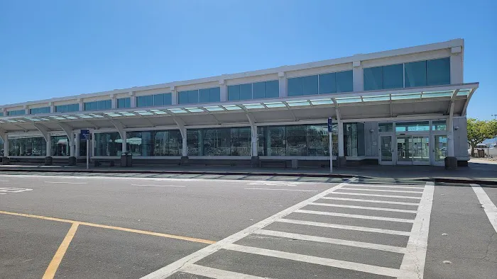 Enterprise Rent-A-Car Picture 7
