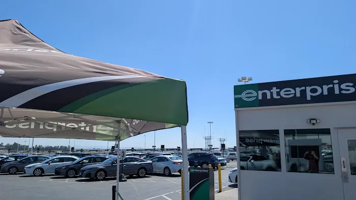 Enterprise Rent-A-Car Picture 9