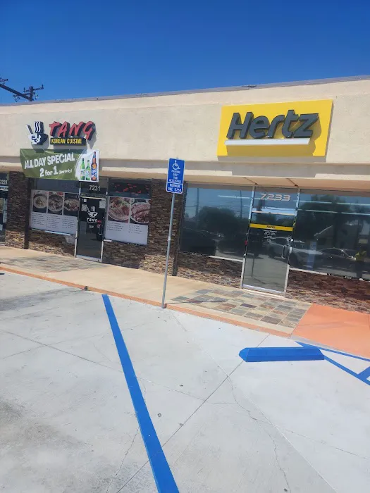 Hertz Car Rental - Buena Park - Orangethorpe Avenue Picture 4
