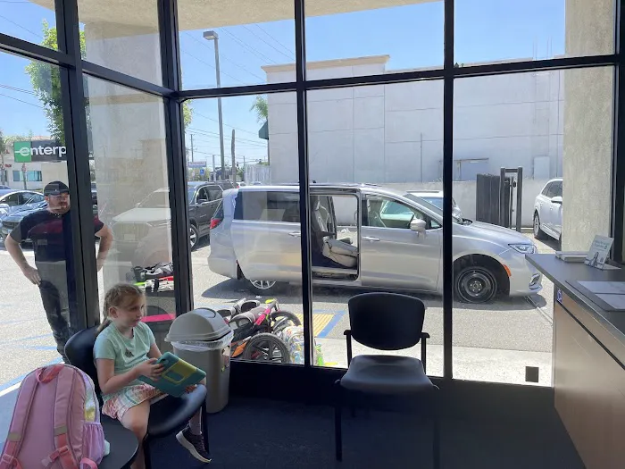 Enterprise Rent-A-Car Picture 1