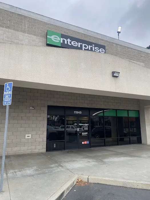 Enterprise Rent-A-Car Picture 1