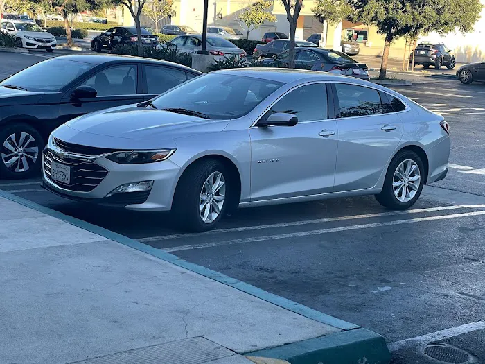 Hertz Car Rental - Pico Rivera - Whittier Boulevard Picture 10