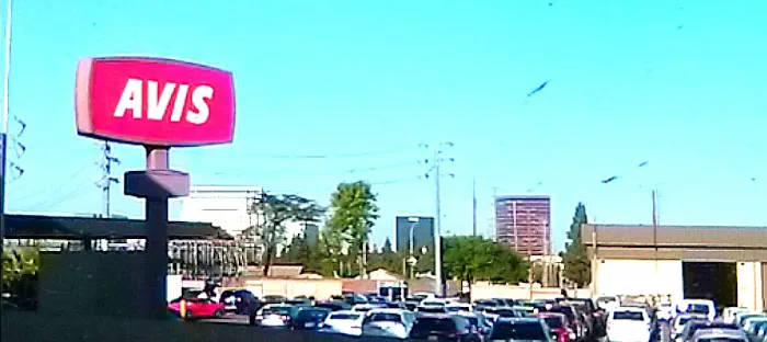 Avis Car Rental Picture 2