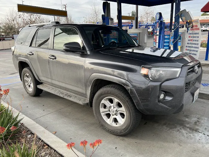 Budget Car Rental Picture 3