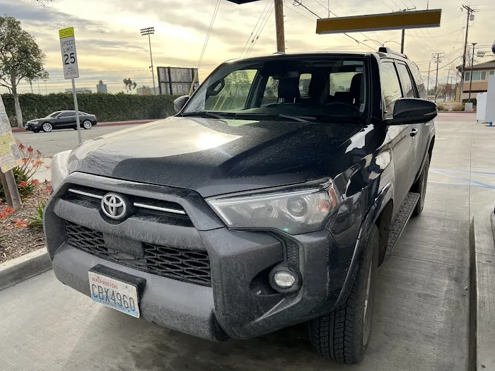 Budget Car Rental Picture 2