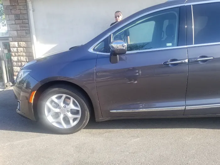Enterprise Rent-A-Car Picture 8