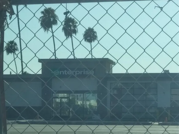 Enterprise Rent-A-Car Picture 1