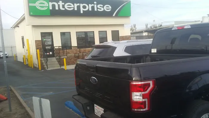 Enterprise Rent-A-Car Picture 2
