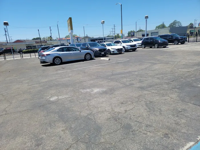 Hertz Car Rental - Bell Gardens - Eastern Avenue Picture 2