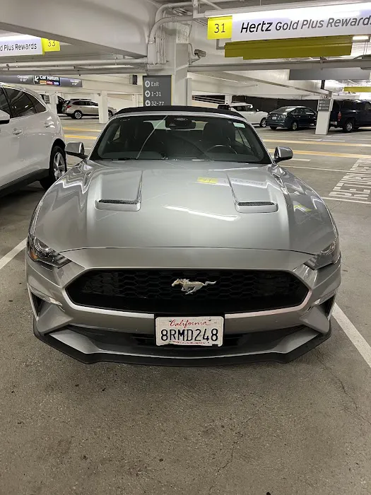 Hertz Car Rental - Santa Ana - John Wayne Airport (SNA) Picture 6