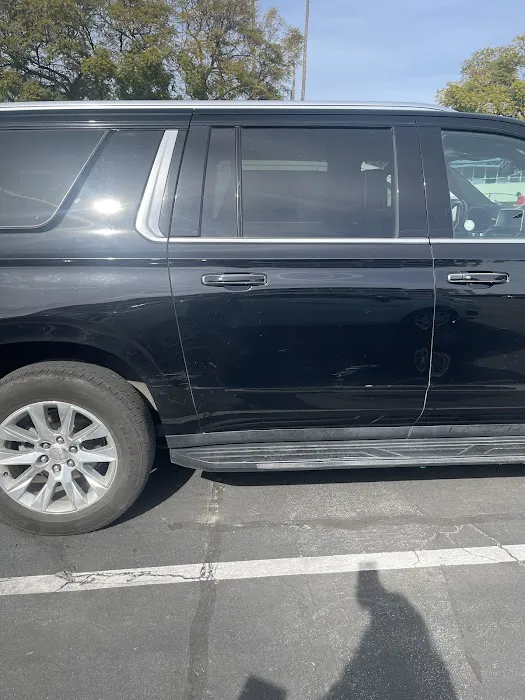 Avis Car Rental Picture 3