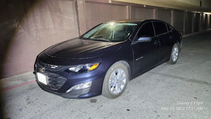 Avis Car Rental Picture 10