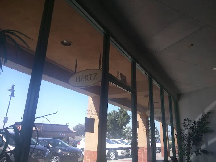 Hertz Car Rental - Duarte - Huntington Drive Picture 1
