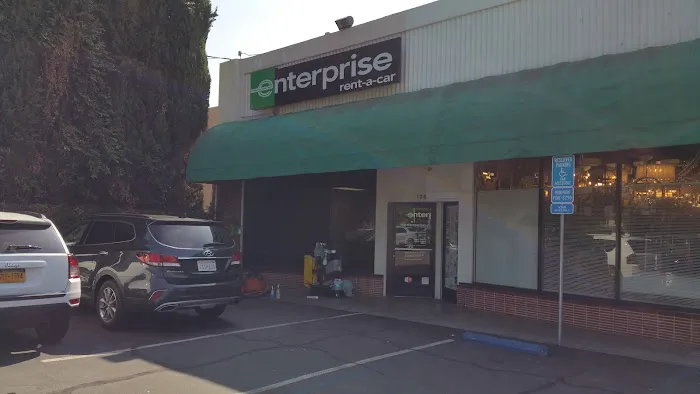 Enterprise Rent-A-Car Picture 7