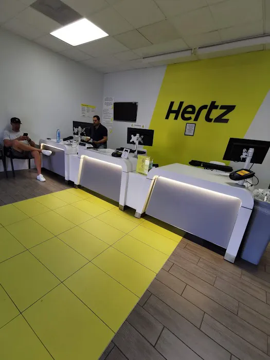 Hertz Car Rental - Costa Mesa - Harbor Boulevard Picture 3