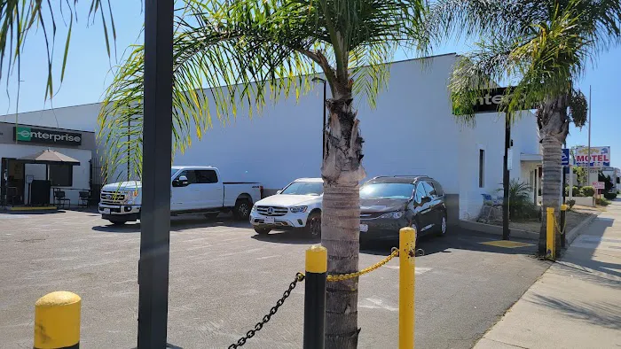 Enterprise Rent-A-Car Picture 2