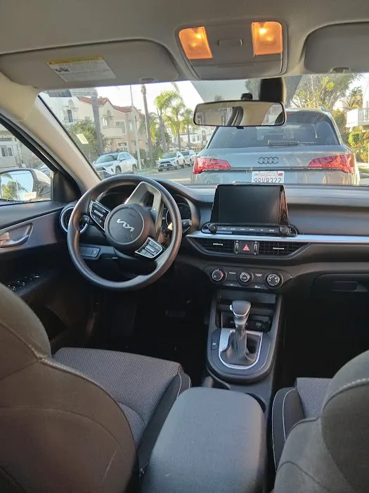 Avis Car Rental Picture 5