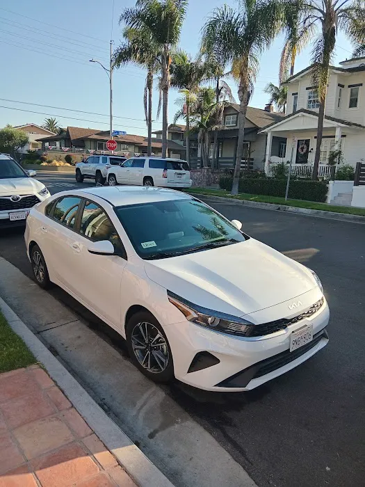 Avis Car Rental Picture 2