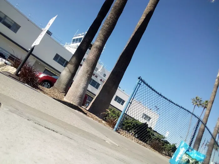 Enterprise Rent-A-Car Picture 10