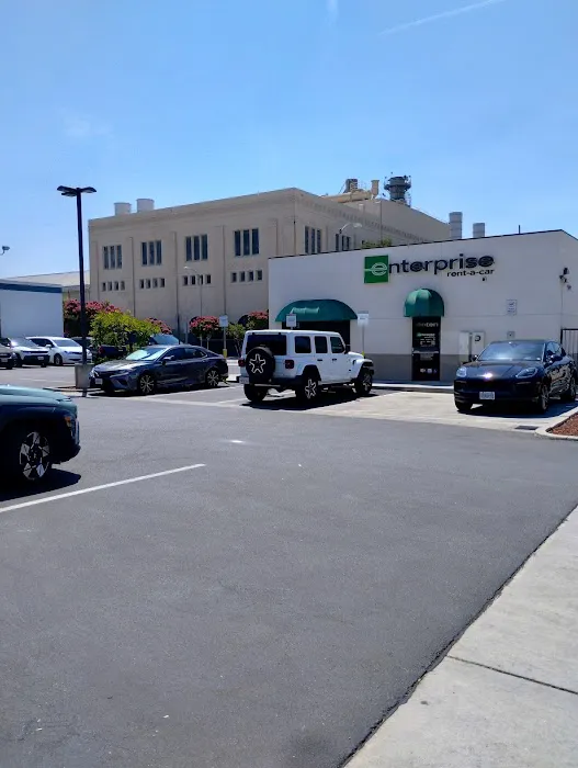 Enterprise Rent-A-Car Picture 9