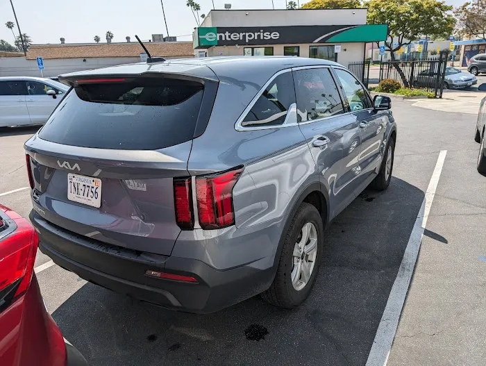 Enterprise Rent-A-Car Picture 10