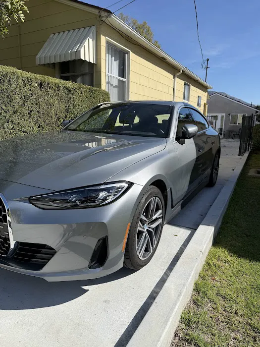SIXT Rent a Car Pasadena Downtown Picture 4