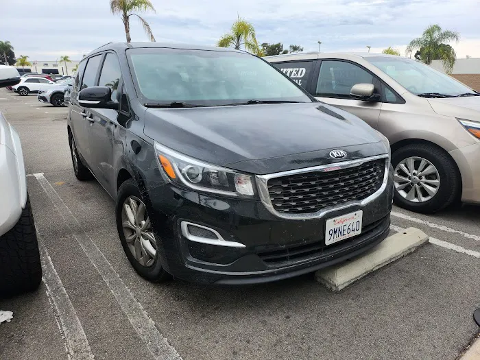 United Auto Rental, Inc. Picture 4