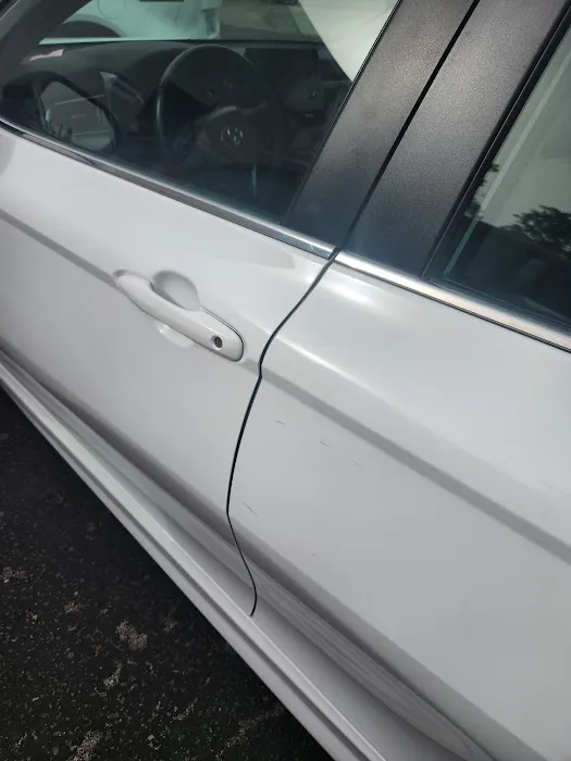 Budget Car Rental Picture 2