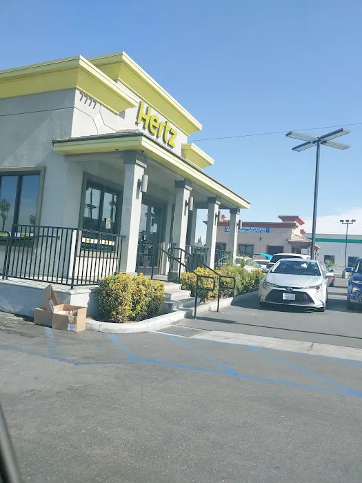 Hertz Car Rental - Riverside - Indiana Avenue Picture 9