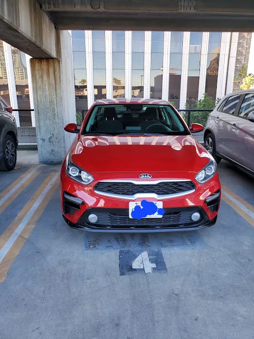 Avis Car Rental Picture 7