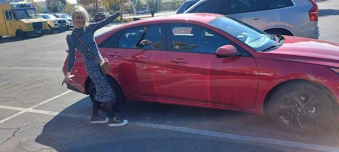 Avis Car Rental Picture 3