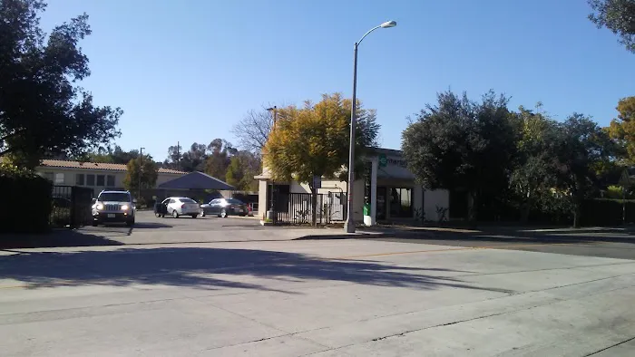 Enterprise Rent-A-Car Picture 4