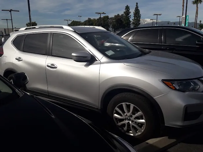 Enterprise Rent-A-Car Picture 1