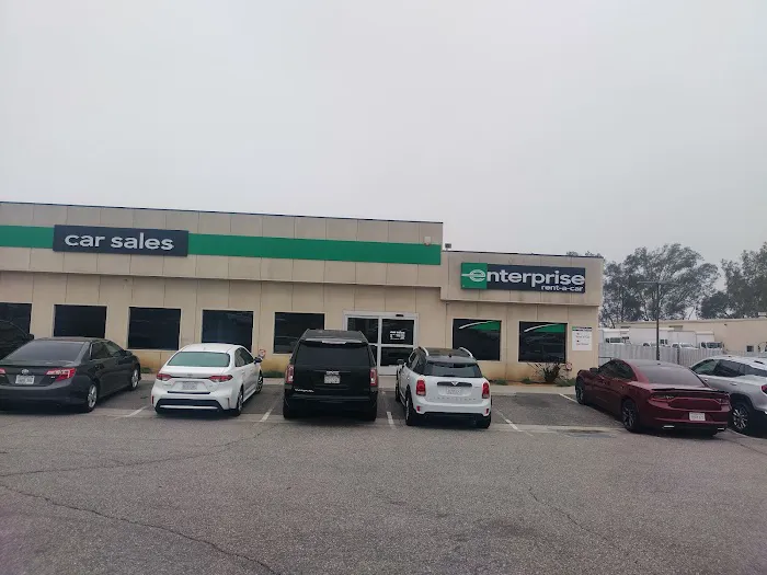 Enterprise Rent-A-Car Picture 4