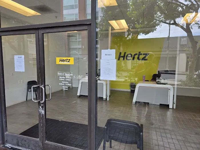 Hertz Car Rental - San Pedro - West 6th Street Picture 7