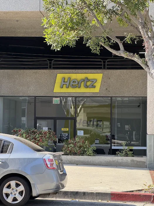Hertz Car Rental - San Pedro - West 6th Street Picture 3