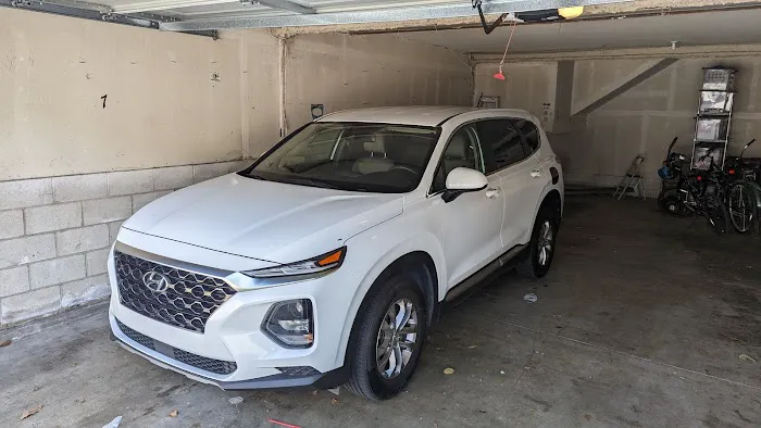 Hertz Car Rental - San Pedro - West 6th Street Picture 6