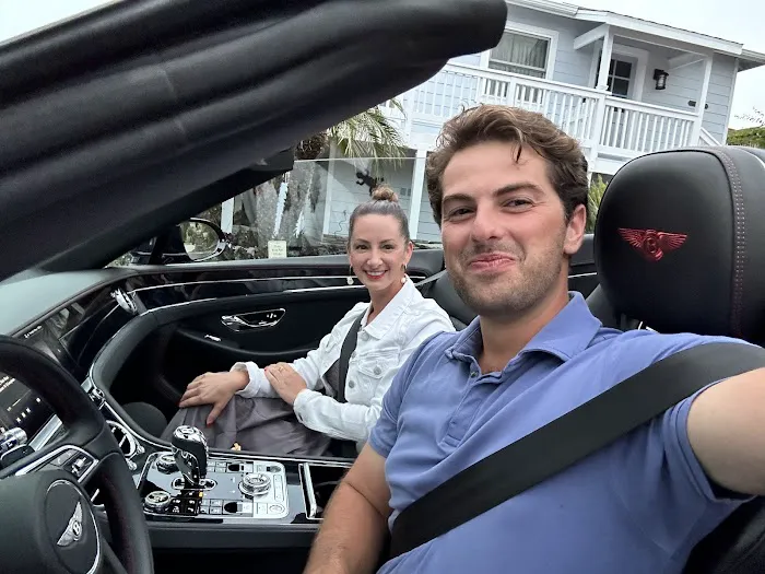 LA Luxury Car Rental Picture 4