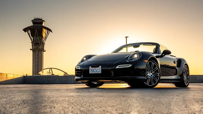 LA Luxury Car Rental Picture 2