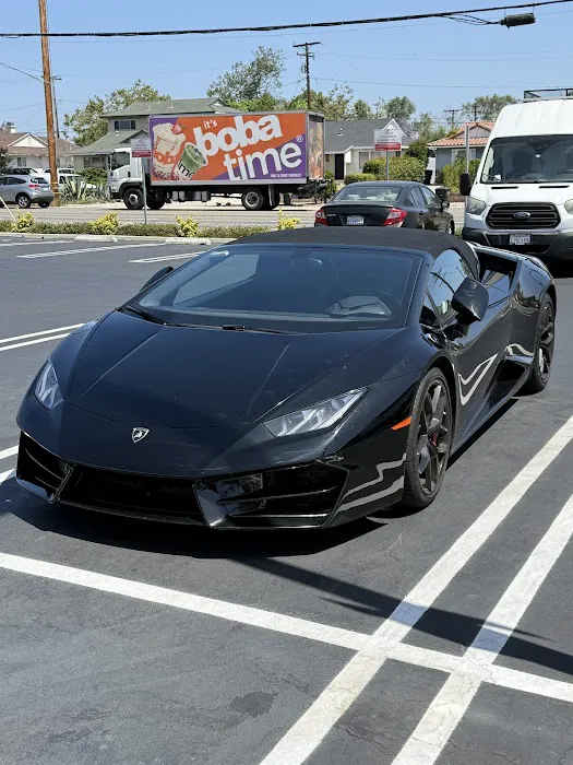LA Luxury Car Rental Picture 3