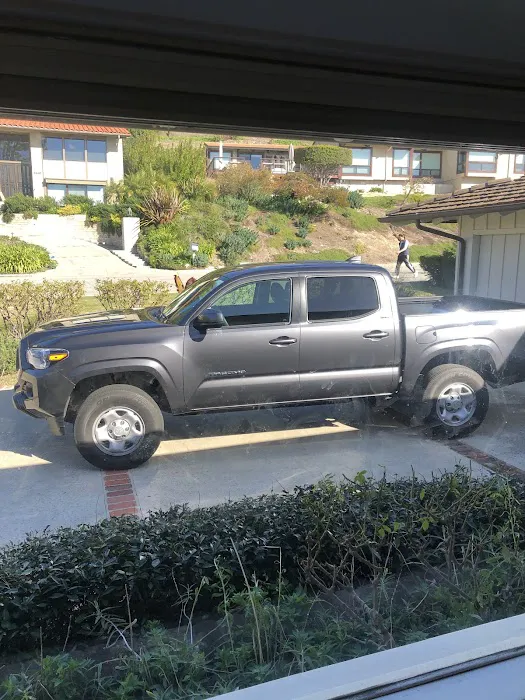 Midway Car Rental South Bay Picture 6