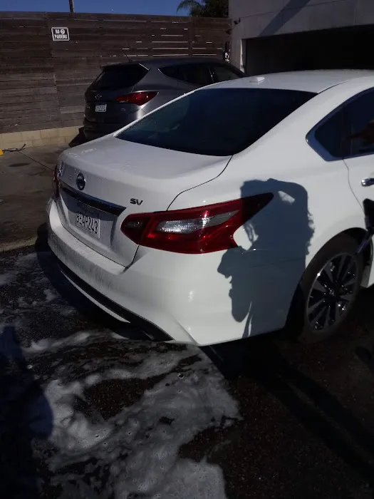 Enterprise Rent-A-Car Picture 4