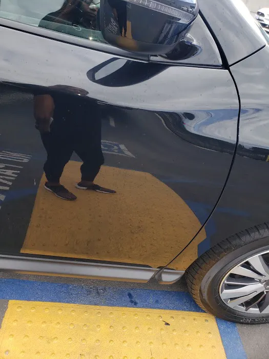 Hertz Truck Rental - Gardena Box Truck Rentals - W Redondo Beach Boulevard Picture 10