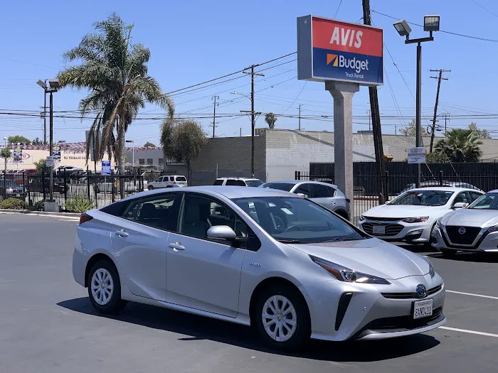 Avis Car Rental Picture 4